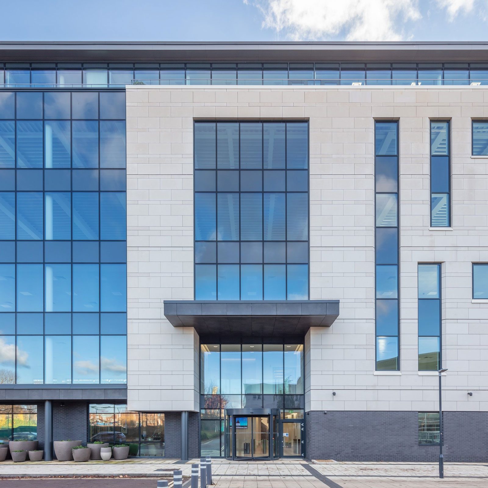 Honeybourne Place: Premier Office Space in Cheltenham